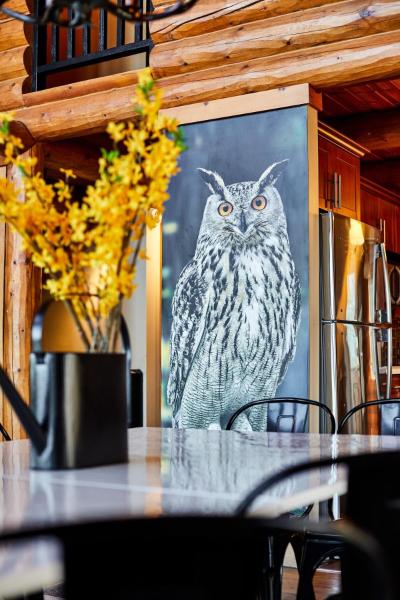 Na zdjęciu widoczny jest obiekt GRAND DUC - 5 BR Spa Mont Tremblant area położony w mieście Labelle.