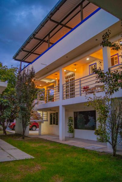En la foto se muestra el objeto Hotel Villa Veral ubicado en la ciudad de Teotihuacán.