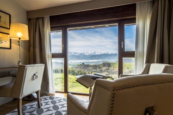 Auf dem Foto ist das Objekt Puebloastur Eco Resort Hotel & Spa Gran Lujo in der Stadt Villar zu sehen.