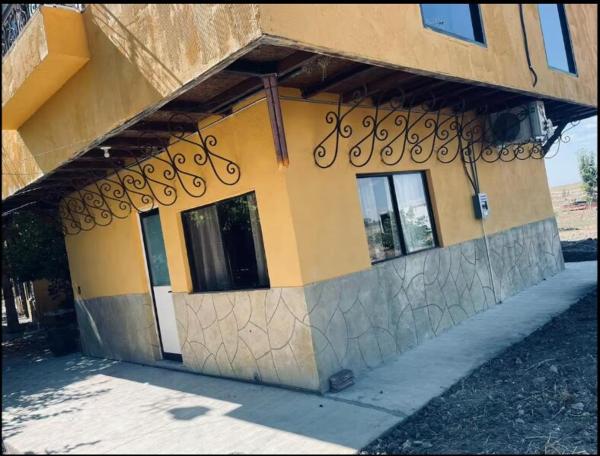 På bilden syns objektet Bungalo en Valle de Guadalupe som ligger i staden Santa Rosa.
