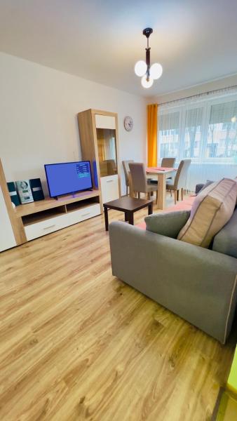 A la foto es mostra l'objecte Orange Apartment situat a la ciutat de Konin.