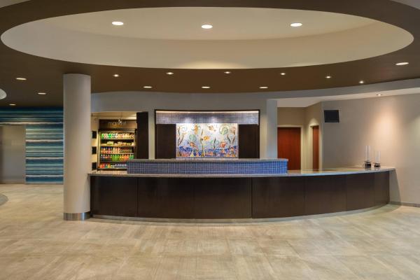 Courtyard by Marriott Fort Lauderdale Airport & Cruise Port photo 2