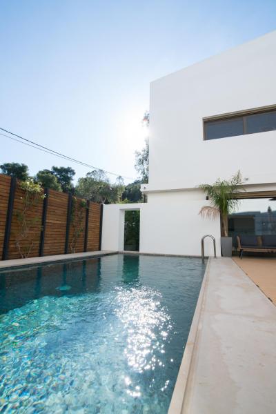 På billedet ses objektet Amuse Athens Villa beliggende i byen Vári.