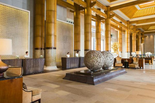 På billedet ses objektet Renaissance Sanya Haitang Bay Resort beliggende i byen Baoting.