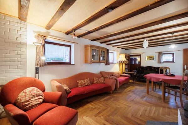 A la foto es mostra l'objecte Haugstetter Schwarzwaldhaus situat a la ciutat de Neubulach.