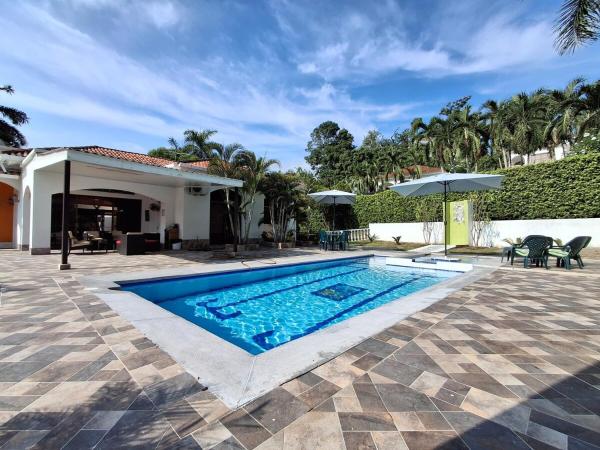 照片显示了位于Carmen de Apicalá市的Villa Margarita物件。