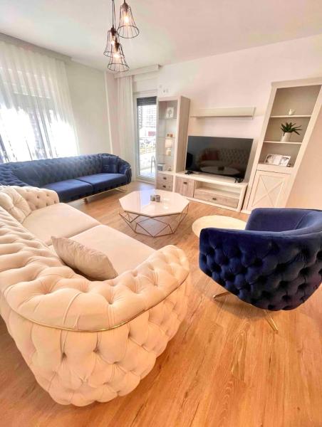 Two Bedroom New & Spacious Apartment!, Priština