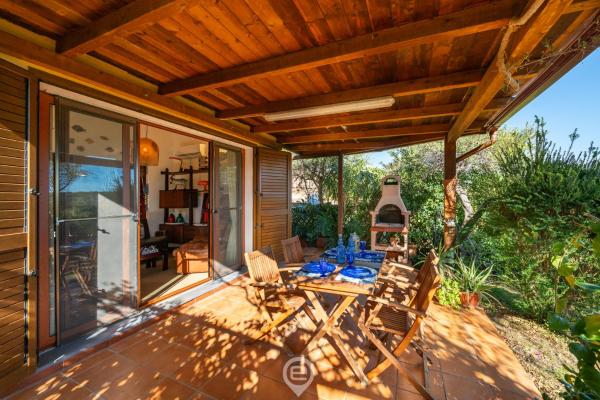 Auf dem Foto ist das Objekt Villa Melita in der Stadt Simius zu sehen.