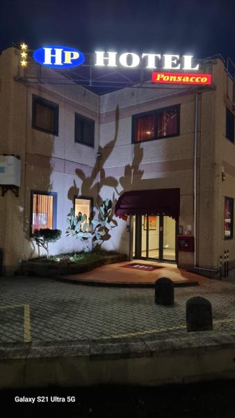 Na zdjęciu widoczny jest obiekt Hotel Ponsacco HP położony w mieście Ponsacco.