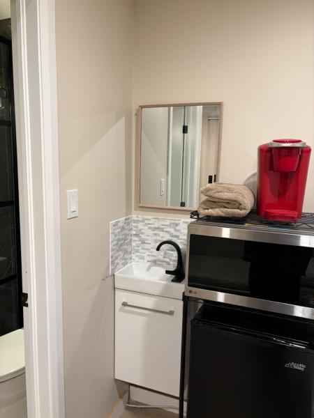 Fotografie 3: Studio unit with private entrance, 2 bed 1 bath