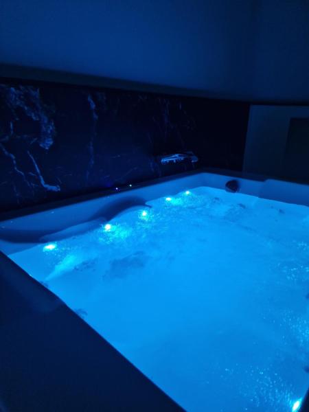På bildet vises objektet Aqua Loft Suite exécutive & élégante Quartier Européen Bruxelles som ligger i byen Brussel.