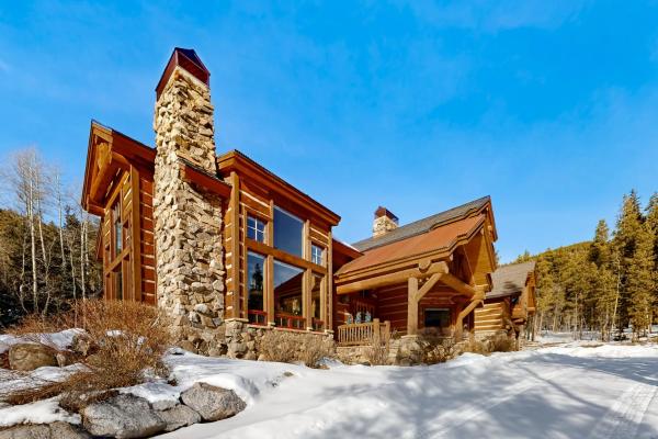 A la foto es mostra l'objecte Buckeye Creek Retreat situat a la ciutat de Leadville.