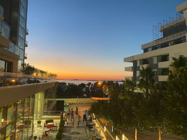2 bedroom apart free park wifi, Vlorë