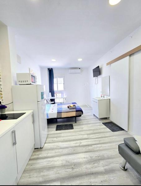 På billedet ses objektet Apartamento Metro Manises y Aeropuerto beliggende i byen Manises.