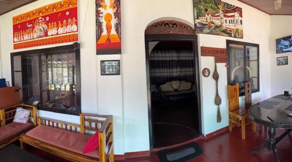 A la foto es mostra l'objecte Lake Classical Guest House situat a la ciutat de Kandy.