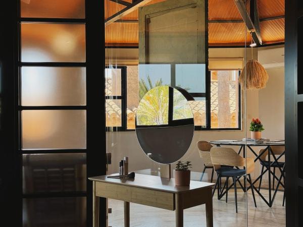 Photo 2 : Duplex in chalet with pool
