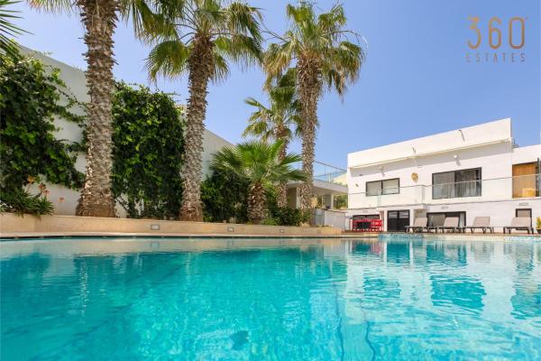 Spacious 4BR Villa with Private pool, parking & BBQ by 360 Estates