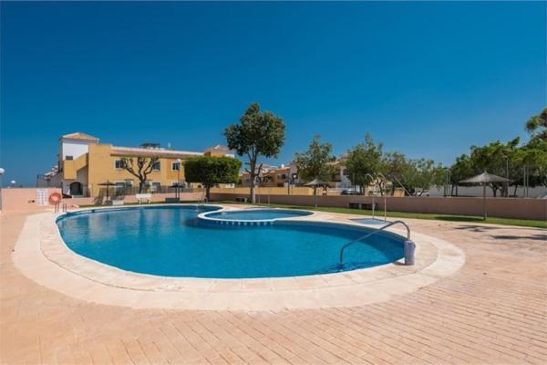 En la foto se muestra el objeto Stunning Townhouse in La Herrada ubicado en la ciudad de Lo Bigo.