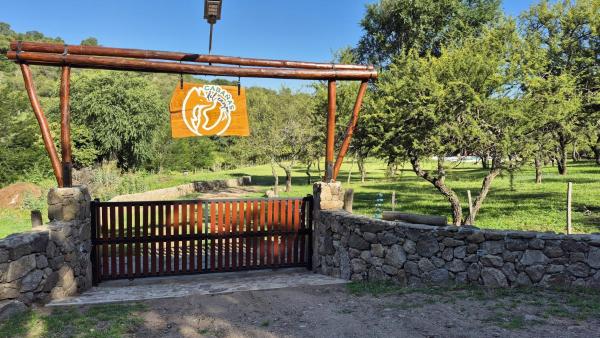 A la foto es mostra l'objecte Cabañas del Campo - Solo Adultos situat a la ciutat de Atos Pampa.