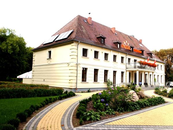 Nella foto è visibile l'oggetto Hotel Świętoborzec situato nella città di Łobez.