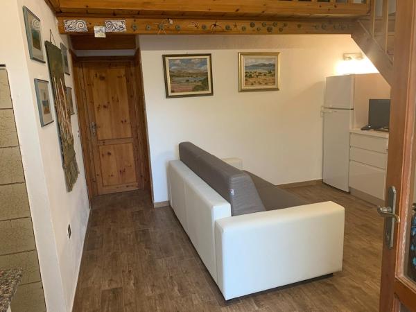 Na zdjęciu widoczny jest obiekt C17 Villaggio Asfodeli położony w mieście San Teodoro.