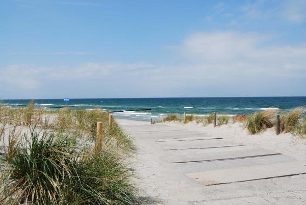 Nella foto è visibile l'oggetto Ferienwohnung am Meer situato nella città di Markgrafenheide.