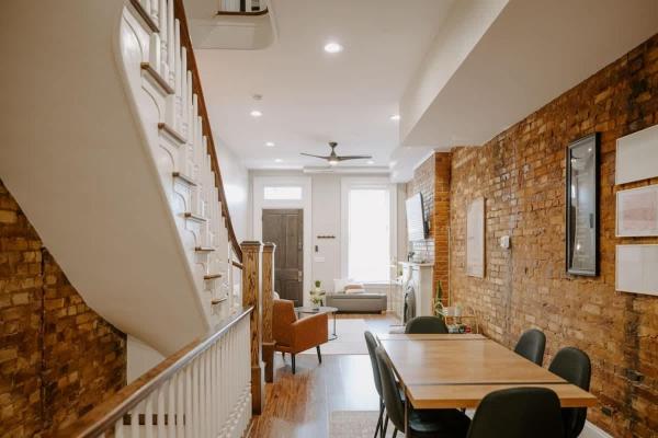 A la foto es mostra l'objecte Stunning 4BR Townhome Rooftop City Views situat a la ciutat de Cincinnati.