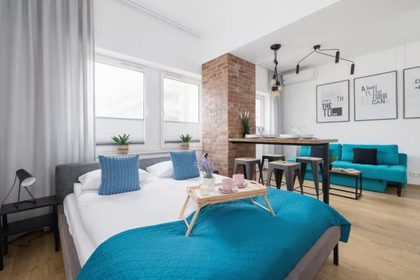Turquoise Studio with Balcony & Air Conditioning Kraków by Noclegi Renters, Krakau