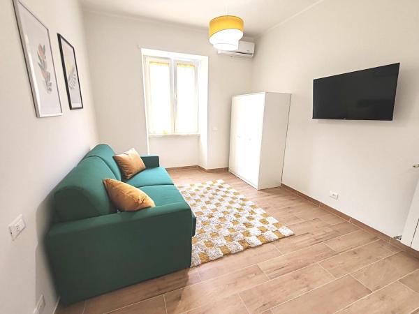 Giunchiglie Flat, Rome