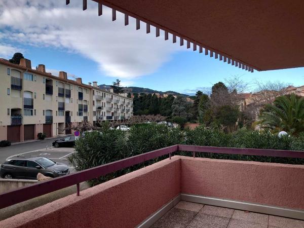 Na zdjęciu widoczny jest obiekt 4DOM11 Appartement avec terrasse et parking, proche plage położony w mieście Collioure.