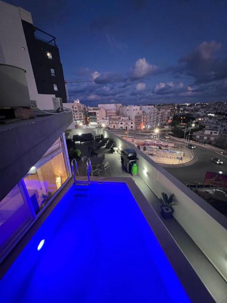 Nella foto è visibile l'oggetto D Pool Top situato nella città di Msieraħ.