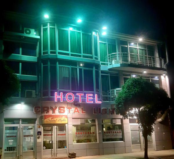 A la foto es mostra l'objecte HOTEL Crystal Lights situat a la ciutat de Pirot.
