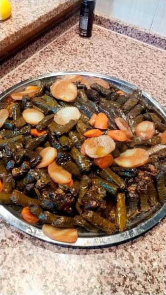 照片显示了位于Raʼs an Naqb市的دبه حانوت هاوس物件。
