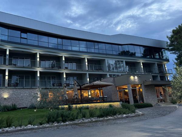På bildet vises objektet GRANDE CASA Hotel - Međugorje som ligger i byen Međugorje.