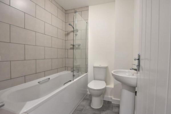 Didcot - Private Flat with Garden & Parking 07 photo 9