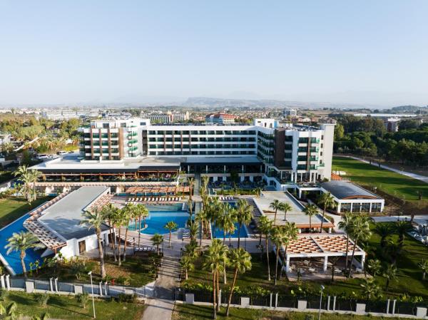 Nella foto è visibile l'oggetto Sural Saray Hotel situato nella città di Side.