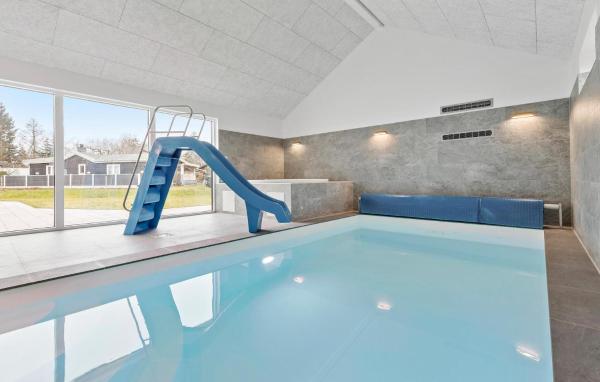 A la foto es mostra l'objecte Gorgeous Home In Glesborg With Sauna situat a la ciutat de Glesborg.
