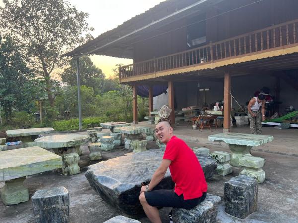 A la foto es mostra l'objecte Fishing Farm Homestay situat a la ciutat de Hạ Hoa.