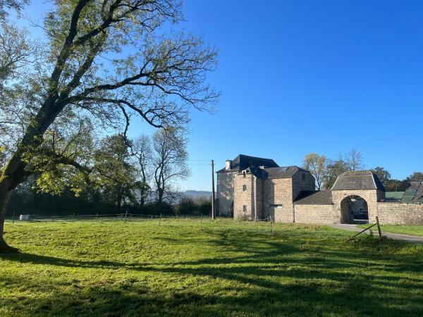 Na zdjęciu widoczny jest obiekt Ferme de la Petite Forge położony w mieście Dailly.