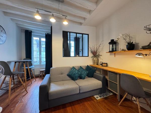 På bildet vises objektet Charmant appartement en centre ville de Fontainebleau som ligger i byen Fontainebleau.