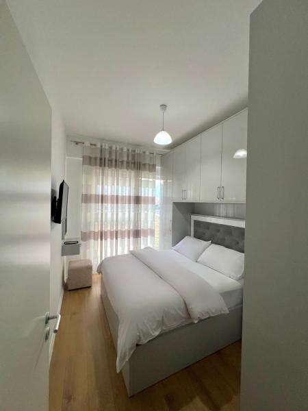 Shehu Apartment 1, Tirana
