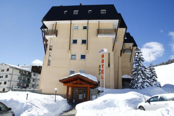 På billedet ses objektet Hotel Olimpic beliggende i byen Sestriere.