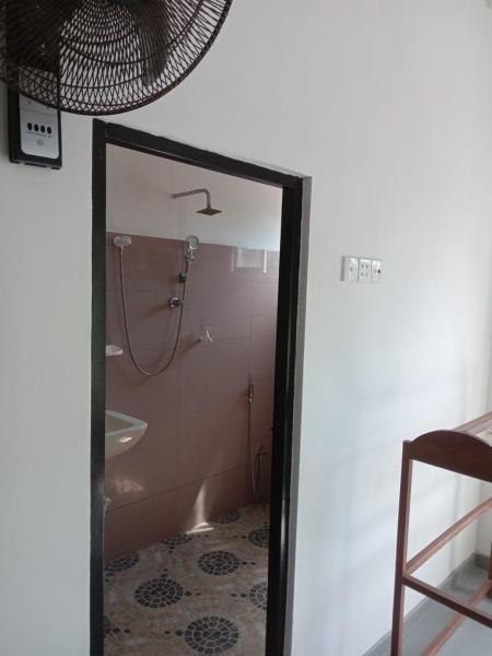 Master Bedroom With Lovely Environment - Mirissa
