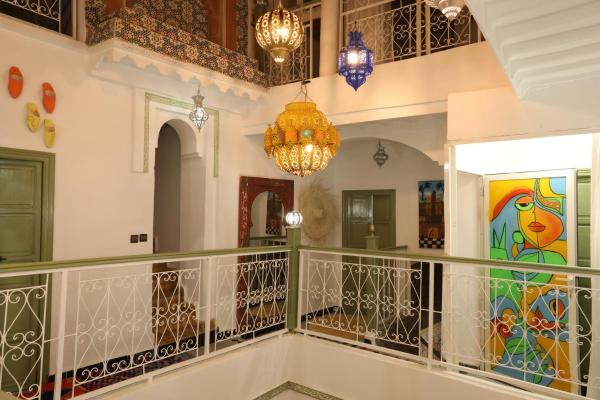 A la foto es mostra l'objecte Riad dar lfen situat a la ciutat de Marràqueix.