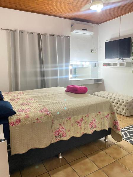 A la foto es mostra l'objecte casa lola no centro de bonito situat a la ciutat de Bonito.