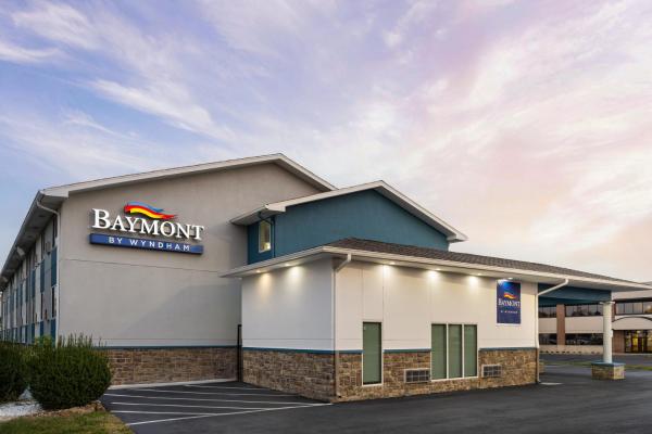 På billedet ses objektet Baymont Inn & Suites by Wyndham beliggende i byen Liberty.