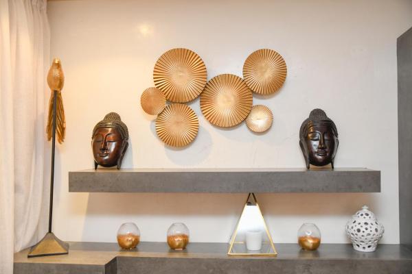 Φωτογραφία 5: Chic & Modern in City Center - Pool, IPTV & Comfort