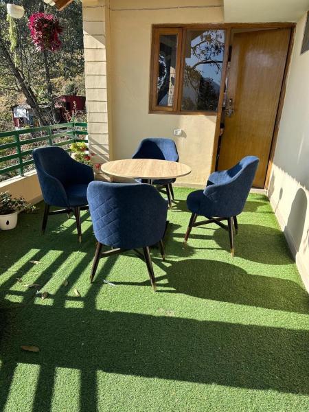 A la foto es mostra l'objecte Star Cottage situat a la ciutat de Bhowāli.