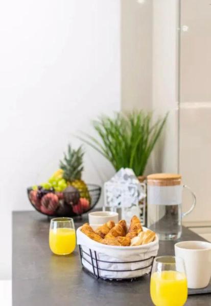 Luxurious 3bedroom 2 Bath 110 M Apartment Adjoining Hotel Martinez Beachfront - Cannes