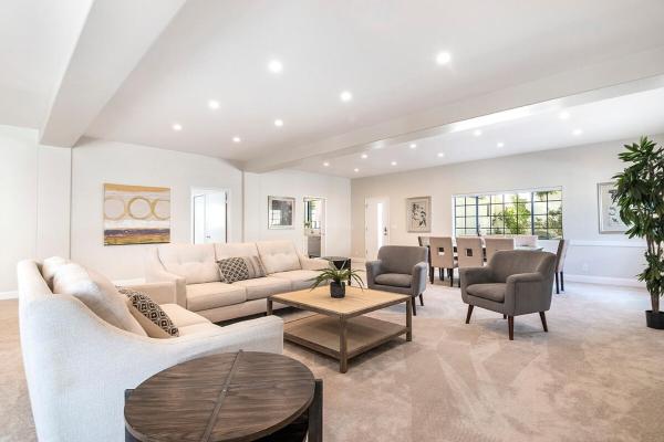 Beautiful 6br Family 2-story Villa With Large Backyard And Outdoor Kitchen - Beverly Hills, CA